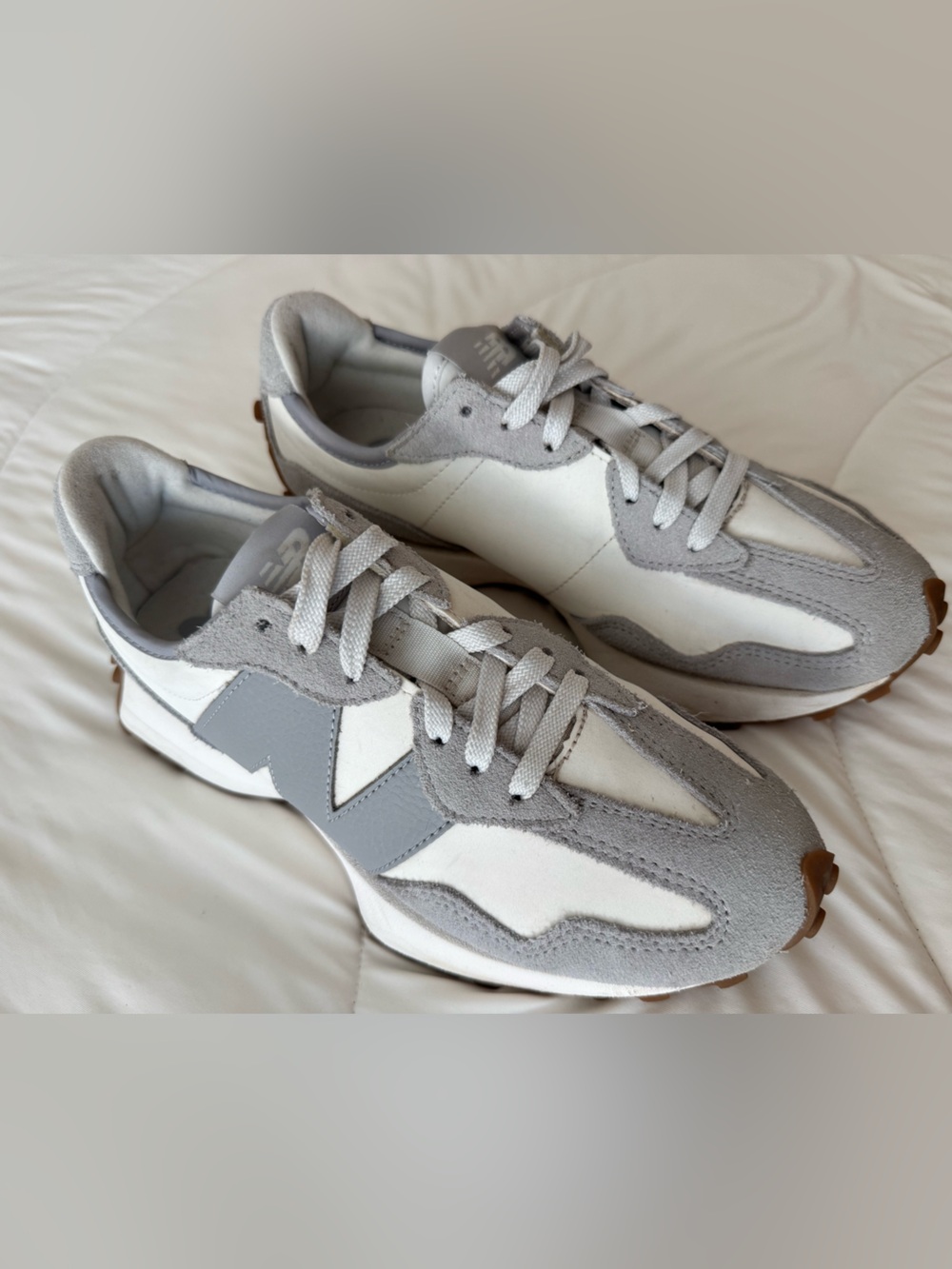 New Balance 327 White and Light Gray Retro Sneakers